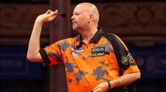 Van Barneveld končí hned v 1. kole World Grand Prix. Domů ho poslal Schindler