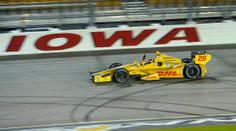 Jedna velká zatáčka a 300 km/h: IndyCar pojede na nejkratší dráze