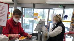 Billa pro zaměstnance na prodejnách zavádí roušky! Lidé návrh kritizují