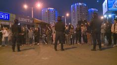 Opozice v Bělorusku vyzvala k dalším protestům. Policisté sklopili štíty