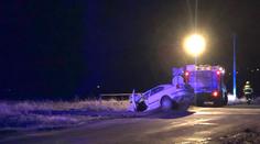 U Boleslavi narazilo auto do vlaku! Řídil ho policista, byl prý opilý