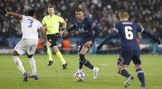 Skandál v Lize mistrů. Zástupci PSG byli o přestávce duelu s Realem v šatně sudích