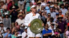Šílená sázka. Trenér si nechal vytetovat jméno své svěřenkyně. Kvůli Wimbledonu