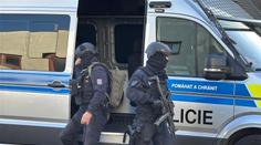 Policie hledala pachatele a oběť na sídlišti. Nic se nestalo, zjistila nakonec