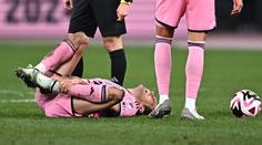 Otřesný faul na Busquetse, hráč Kóbe ani nedostal kartu. Messi potkal Iniestu