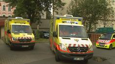 Seniorů přibývá a pociťují to i záchranáři. Stovkami výjezdů suplují praktiky