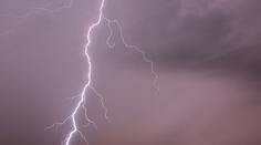 Do Česka opět vtrhnou bouřky, varují meteorologové! Tentokrát doopravdy
