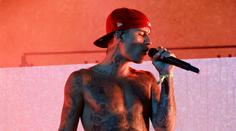 Justin Bieber přerušuje kvůli zdraví turné. Na jaře má přitom zpívat v Praze