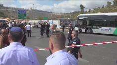 Jeruzalémem otřásl útok teroristů. V autobusu postříleli několik lidí