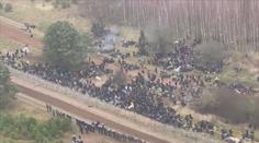 Krize na polsko-běloruské hranici pokračuje. Jsou tam tisíce migrantů