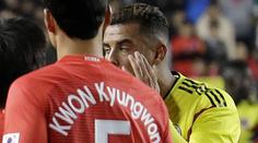 Fotbalista rasisticky urážel Asiata a schytal tvrdý trest. VIDEO