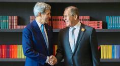 Hodí Američané Ukrajinu přes palubu? Kerry kritizoval Kyjev
