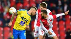 Strach, penalta, červená a gól! Slavia nabírá na čele ligy náskok
