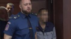 Synovi (4) rozbil hlavu násadou od smetáku! Dítě trpí, muže čeká trest