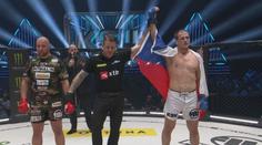 Skvělý Pešta ukončil zápas za 2 minuty. Humburger v KSW prohrál na body