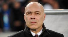 Jak ven z krize? Schalke má pomoci švýcarský stratég