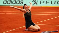 Šarapovová ovládla French Open a bude světovou jedničkou