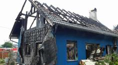 Hořící dům na Jihlavsku byl plný střeliva. Při požáru explodovalo