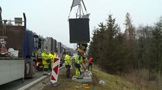 Zákaz předjíždění pro kamiony poprvé v akci. Značky rozsvítila vážná nehoda