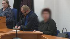 Žena měla držet dítě nad šachtou, pak ho nechala na silnici!