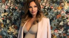 Petra Svoboda a její sexy fotky s bříškem. Řekla, kdy bude svatba!