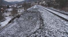 Železnici na Vsetínsku uzavřel sesuv půdy. Vlaky nepojedou zřejmě do konce března
