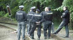 Vandalové ohrozili železniční dopravu, pátrá po nich policie