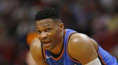 San Antonio si zajistilo play off, Oklahomu tam dotáhl Westbrook!