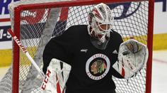 Kdo bude jednička Blackhawks? Variant je hned několik