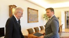 Zeman jmenoval nového ministra, spravedlnost povede Kněžínek