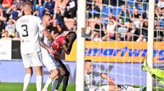 Sparta škobrtla na Slovácku. Slavia zničila Bohemians a jde do čela