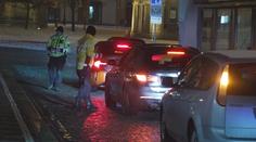 Drifteři chtěli řádit na jičínském náměstí. Policie jim napařila vysoké pokuty
