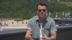 Jiří Korn vás sfoukne jako svíčku, říká Leoš Mareš. Lidé odchází v transu