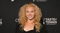 Siniaková oblékla sexy rudé šaty. Elitní tenistky se ukázaly v plné kráse