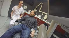VÍKEND: Zubařem na vlastní kůži