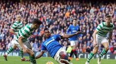 Drahé sáhnutí: Fotbalista potrestán za uchopení soupeřových slabin