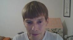 Zhoršující se vidění při šedém zákalu lidé často přehlížejí. Primářka poradila, jak ho odhalit
