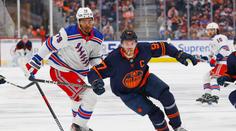 McDavid opět překonal hranici 100 bodů! Oslavy ale překazila ostudná porážka