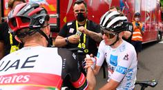 Dáme kámen, nůžky, papír? Cyklistický závod rozhodl bizarní finiš