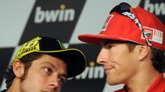 Mistr světa závodů MotoGP bojuje o život, srazilo ho auto!