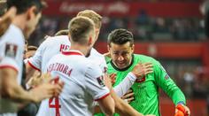 Fabianski se v slzách rozloučil s Polskem. Na závěr vychytal čisté konto