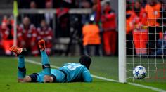 Potupa Arsenalu: Čech dostal PĚT GÓLŮ, blíží se konec