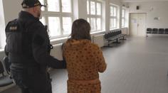 Nález miminka v popelnici: Policie řekla podrobnosti, od smrti ho dělily minuty