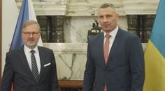 Vitalij Kličko navštívil Prahu. Setkal se s Fialou a Bartošem
