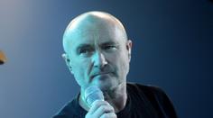 Phil Collins přežil hororový pád na hlavu! Zpěvákovi hrozí operace