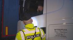 Stojí, kde nemají. Policie trestala kamioňáky, ti se zlobí!