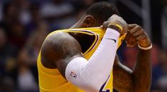 Mizérie Lakers pokračuje, prohráli i s nejhorším týmem ligy