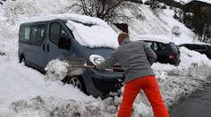 Na Slovensku kvůli sněhu umírali lidé a kolabovala doprava