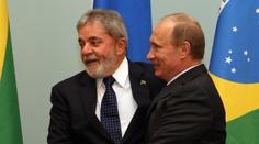 Putin může přijet a nikdo ho nezatkne, řekl brazilský prezident. Pak začal couvat