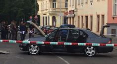 Exploze auta v Praze: Osobní msta nebo vyřizování účtů mafie?